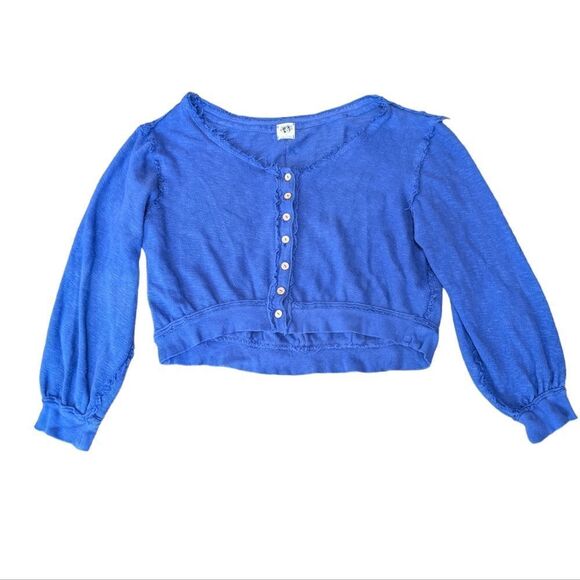 WE THE FREE Women's Purple Cropped Cardigan Sweater Size Medium - Picture 1 of 4